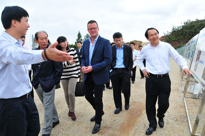 Chairmen of Menrad Group (HK) LTD. and Xin Rong Glass LTD. visit Sino-German Metal Eco-City