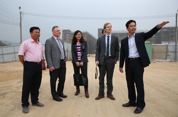 German Dr.Helge Neumann leads the investigation group to visit Jieyang