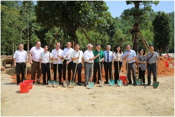 Delegation led by Dieter Hundt visits Sino-German Metal Eco City for investigation